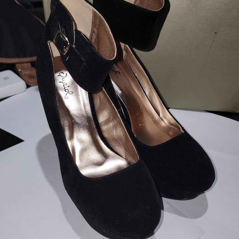Qupid Black Suede Platform Wedges - Picture 5 of 5
